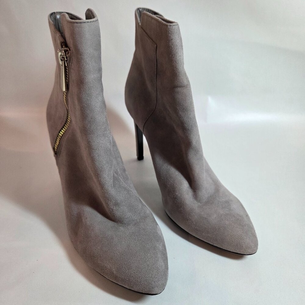 Vince Camuto Chantel Gray Suede Side Zip Stiletto Ankle Booties Size 7.5